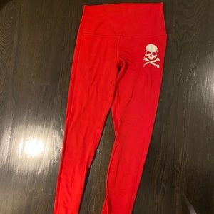 Lululemon skull leggings